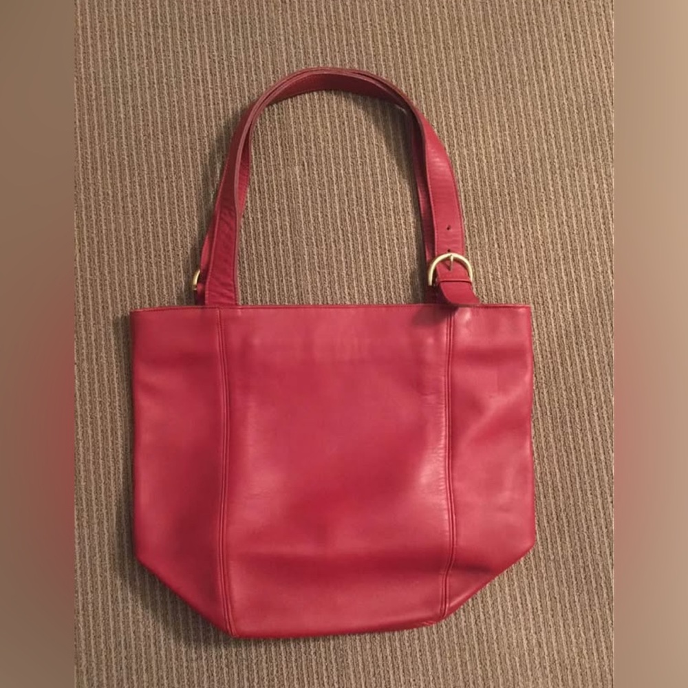 Red leather tote/handbag.